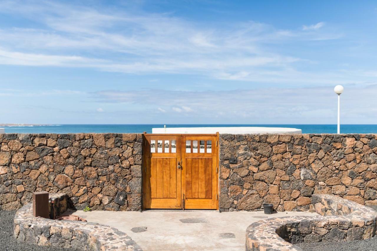 Villa Taguluche Famara Dış mekan fotoğraf
